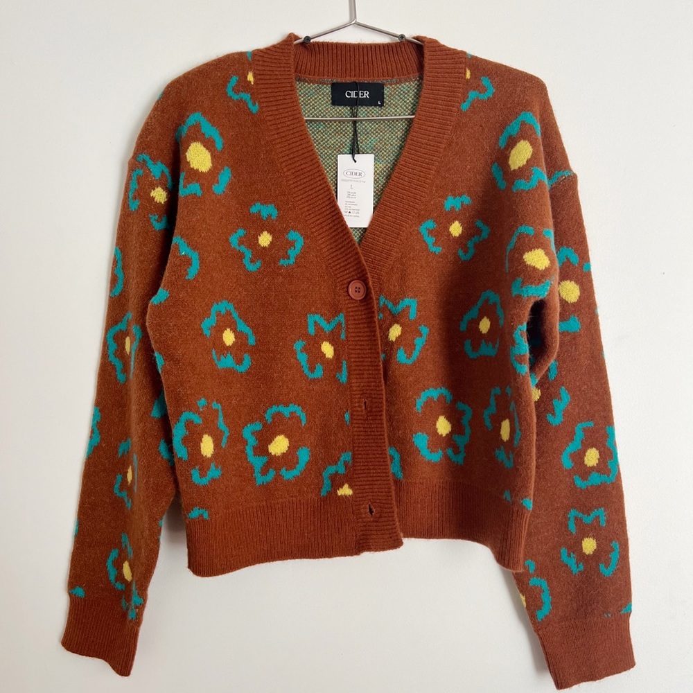 Cider abstract flower cardigan, NWT